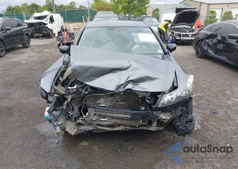 2010 Honda Accord 2.4 Lx-P z USA, uszkodzony, nr VIN 1HGCP2F4XAA042882